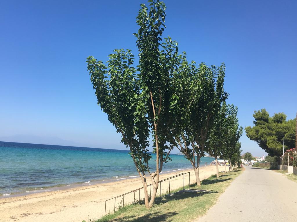 Am Beach House Nea Moudania Exterior photo